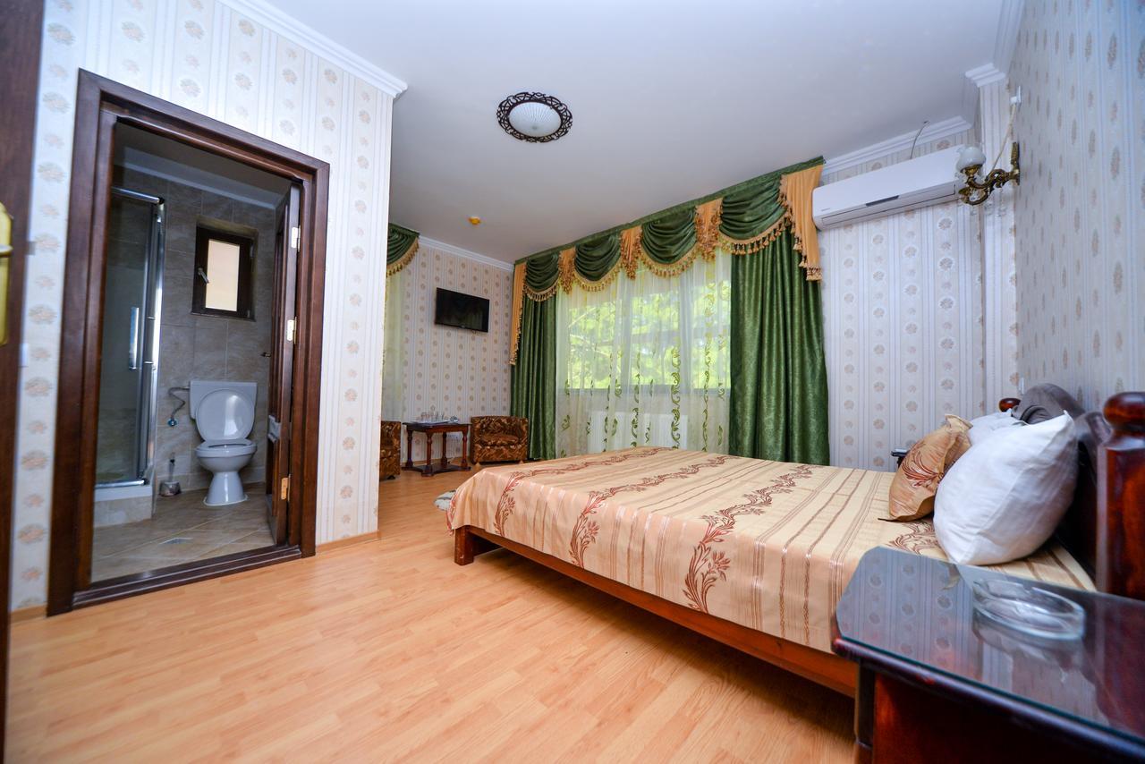 Edy'S Royal Predeal Hotel Exterior foto