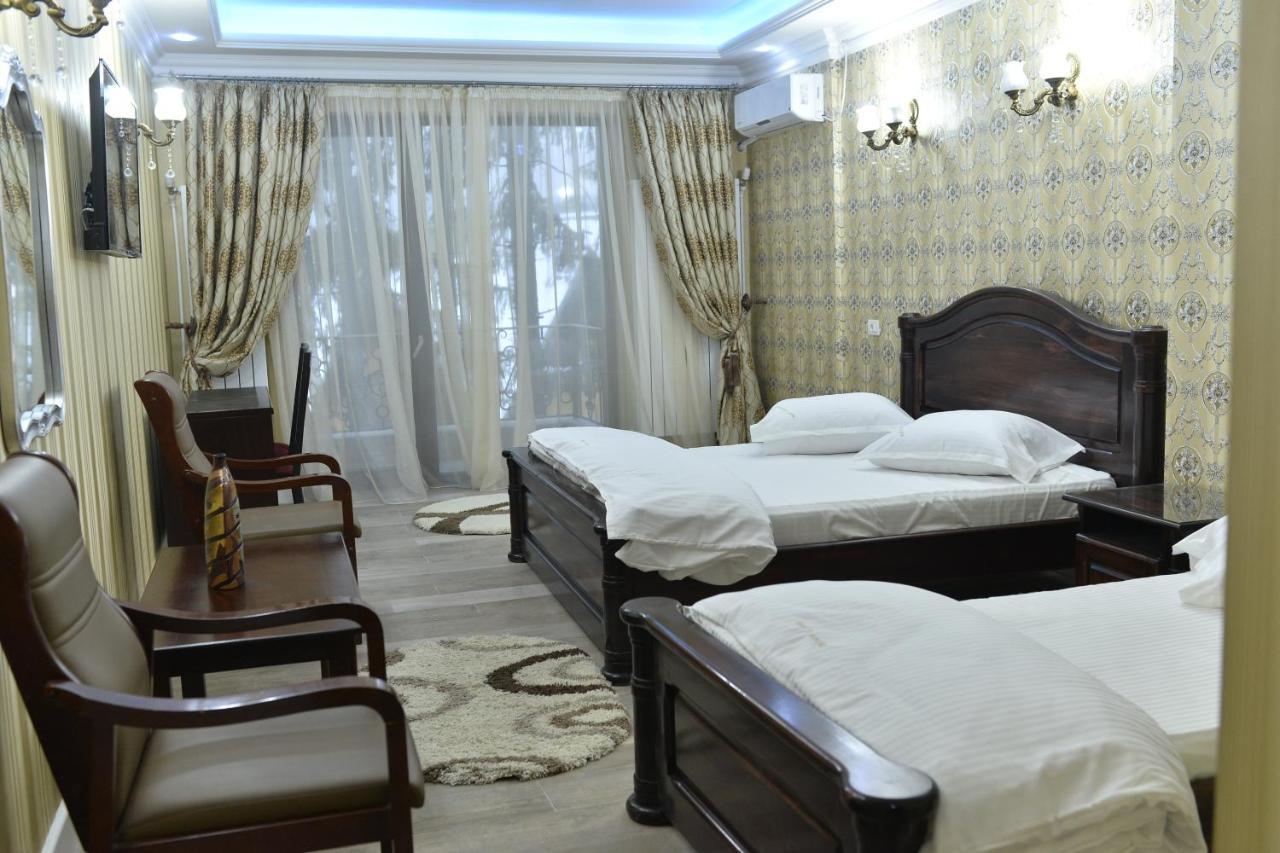 Edy'S Royal Predeal Hotel Exterior foto
