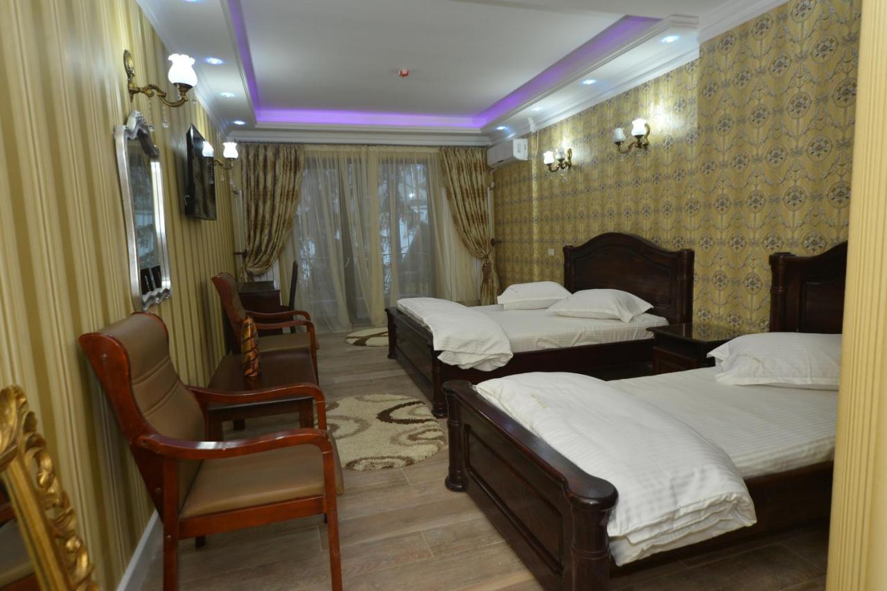 Edy'S Royal Predeal Hotel Exterior foto