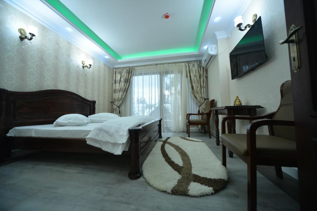Edy'S Royal Predeal Hotel Exterior foto